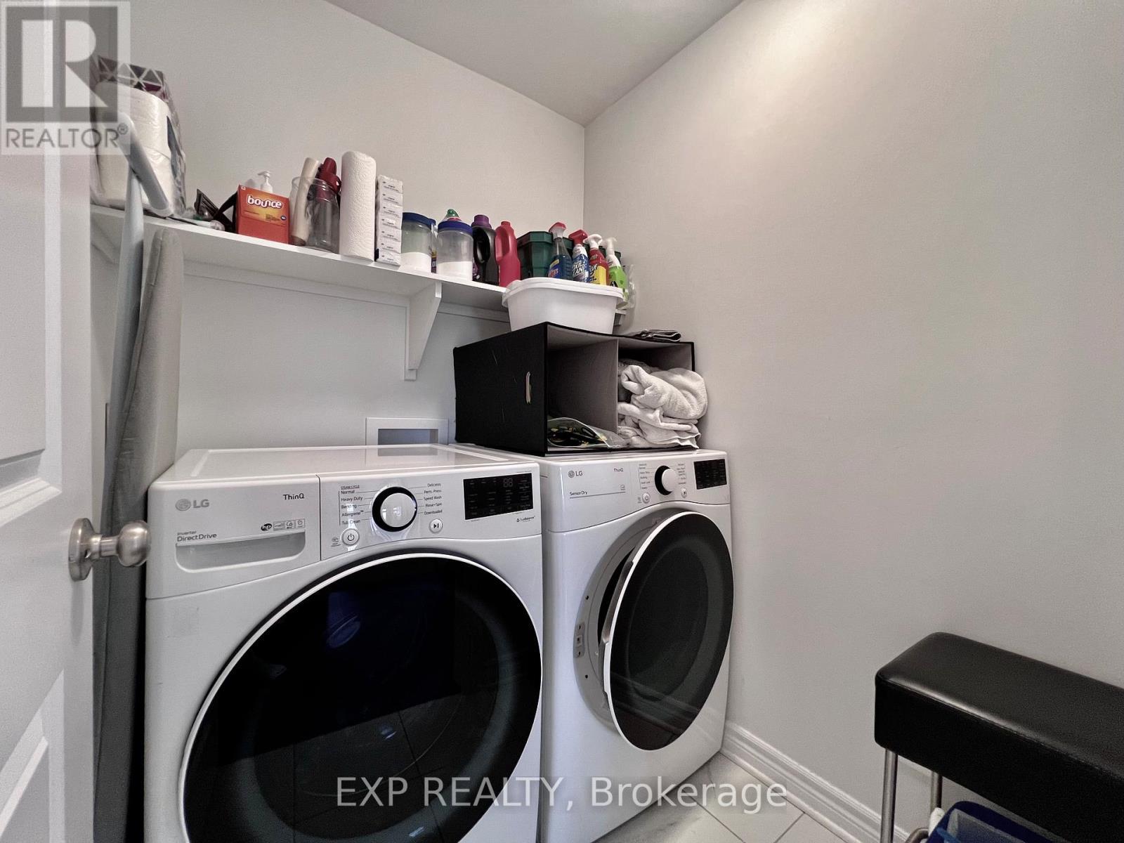 












926 BRIAN GOOD AVENUE

,
Ottawa,




Ontario
K4M0N7

