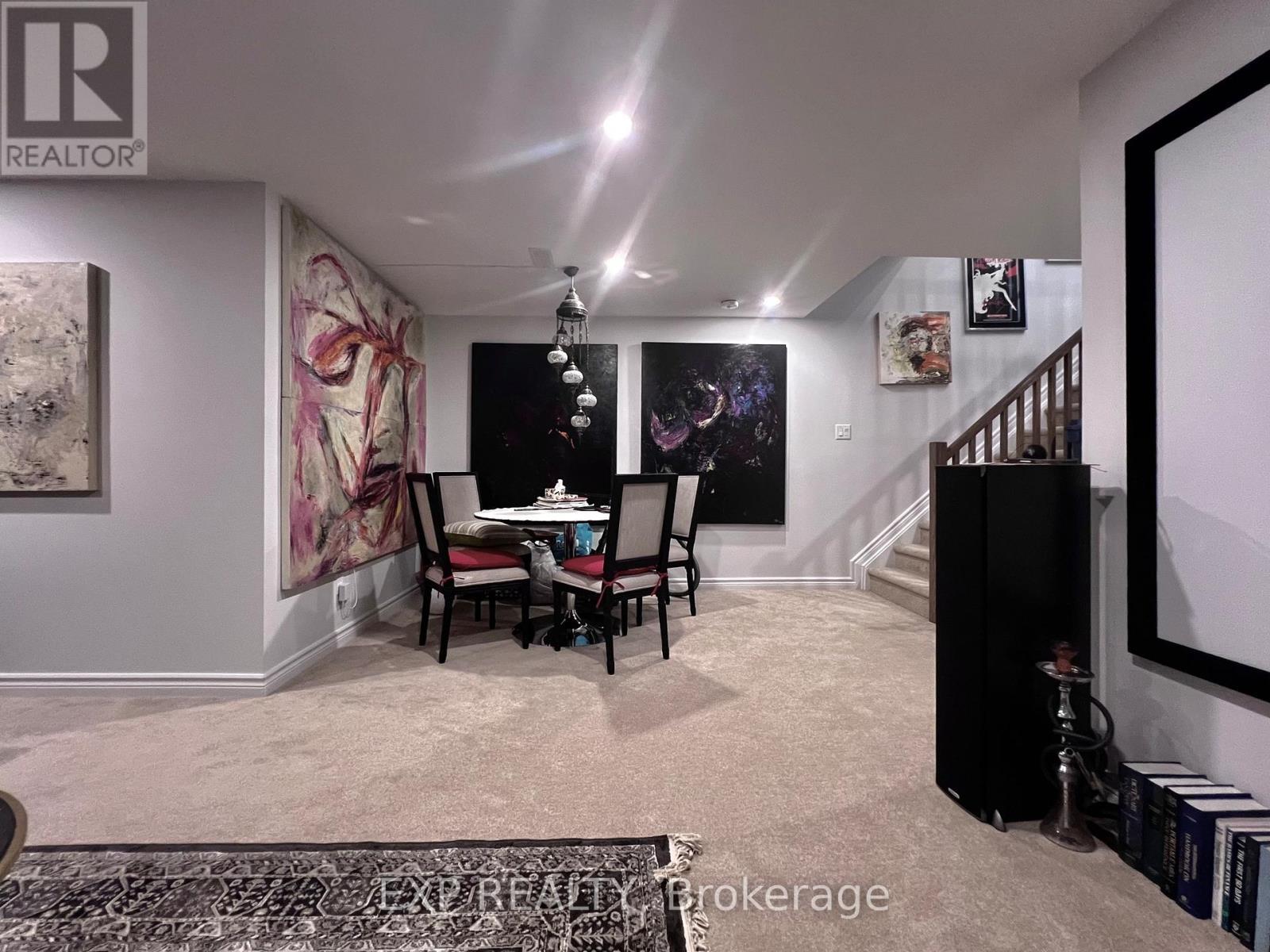 












926 BRIAN GOOD AVENUE

,
Ottawa,




Ontario
K4M0N7

