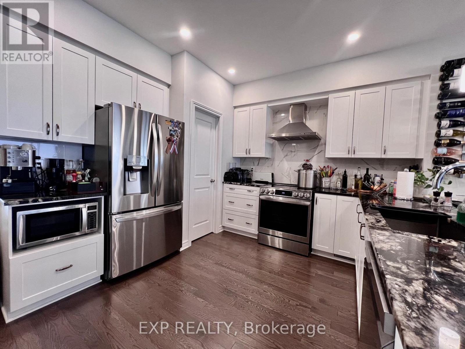 












926 BRIAN GOOD AVENUE

,
Ottawa,




Ontario
K4M0N7

