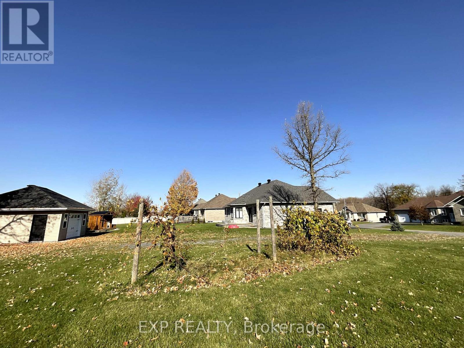 












26 PENNY LANE

,
South Stormont,







Ontario
K0C1P0

