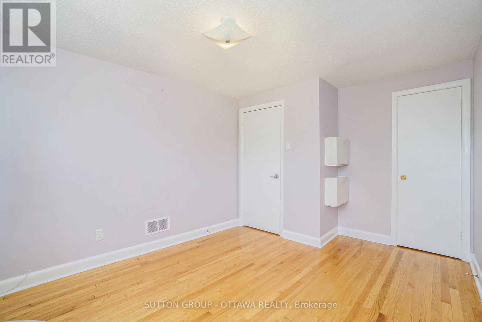 












1071 ALDEA AVENUE

,
Ottawa,




Ontario
K1H8B8

