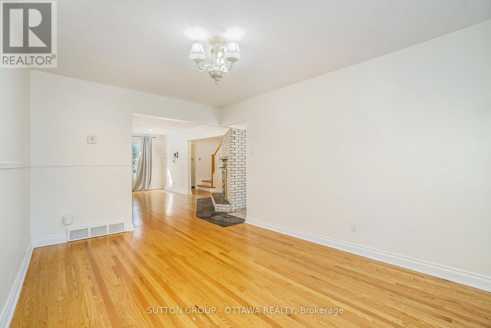 












1071 ALDEA AVENUE

,
Ottawa,




Ontario
K1H8B8

