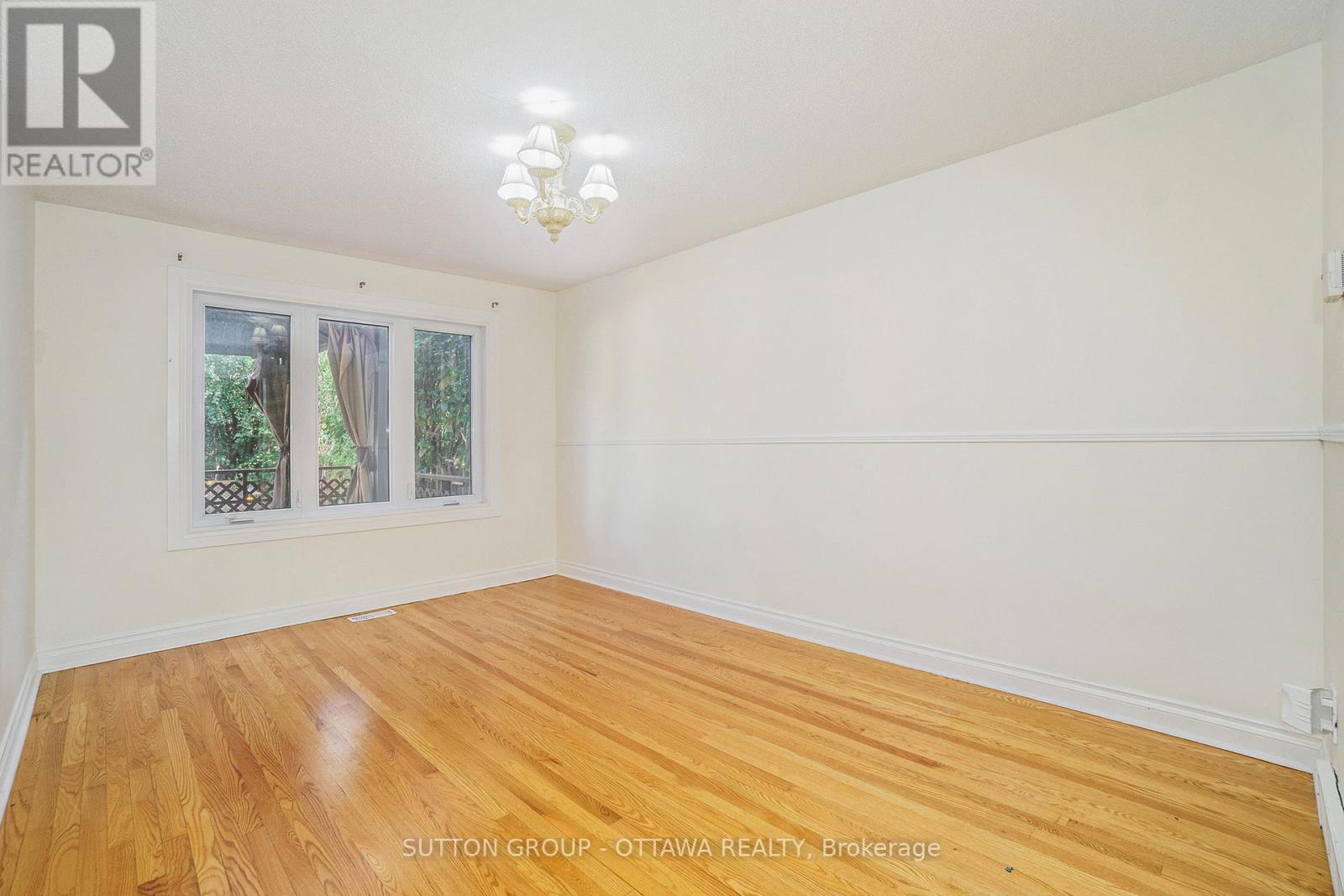 












1071 ALDEA AVENUE

,
Ottawa,




Ontario
K1H8B8

