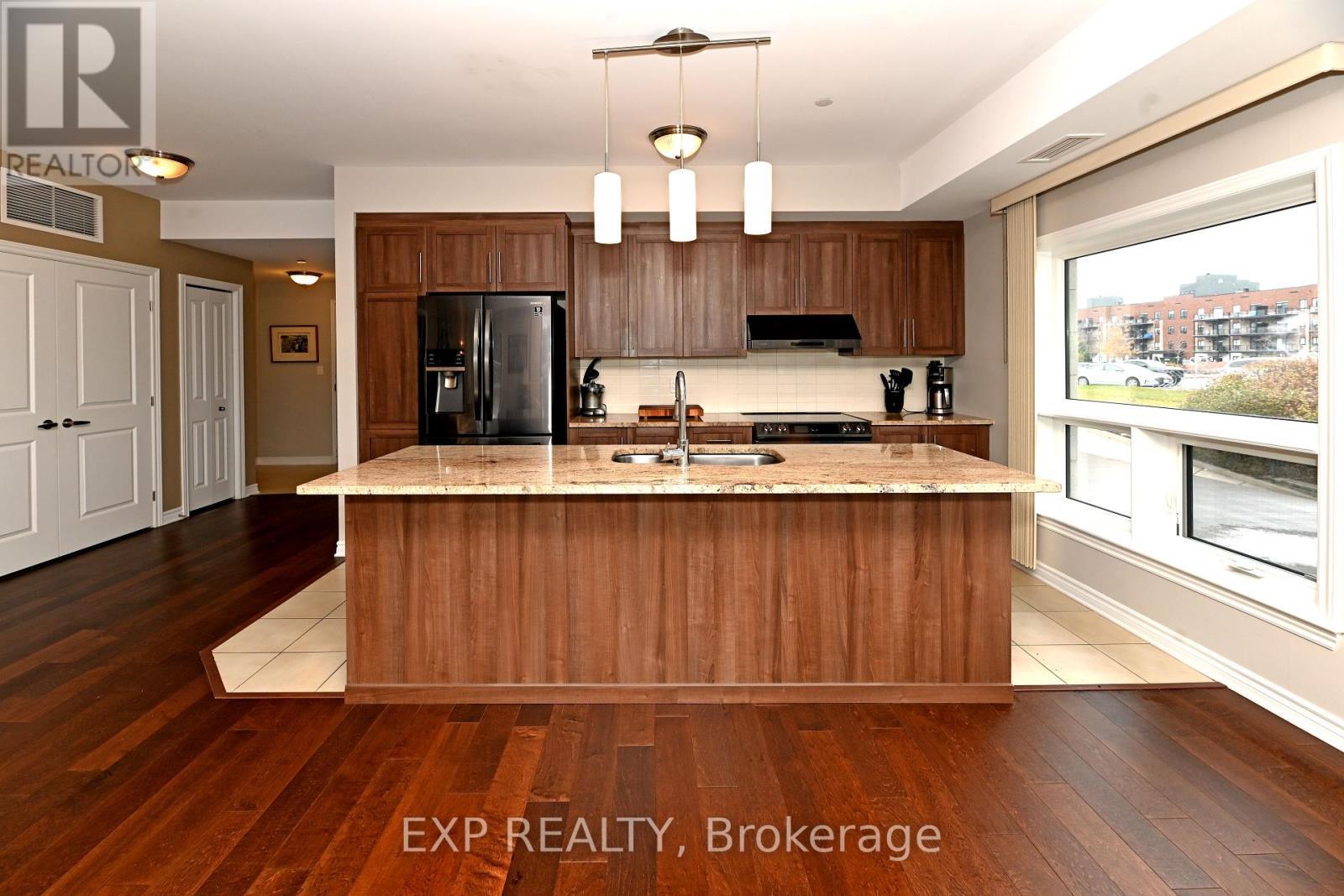 












101 - 120 PRESTIGE CIRCLE

,
Ottawa,




Ontario
K4A1B4

