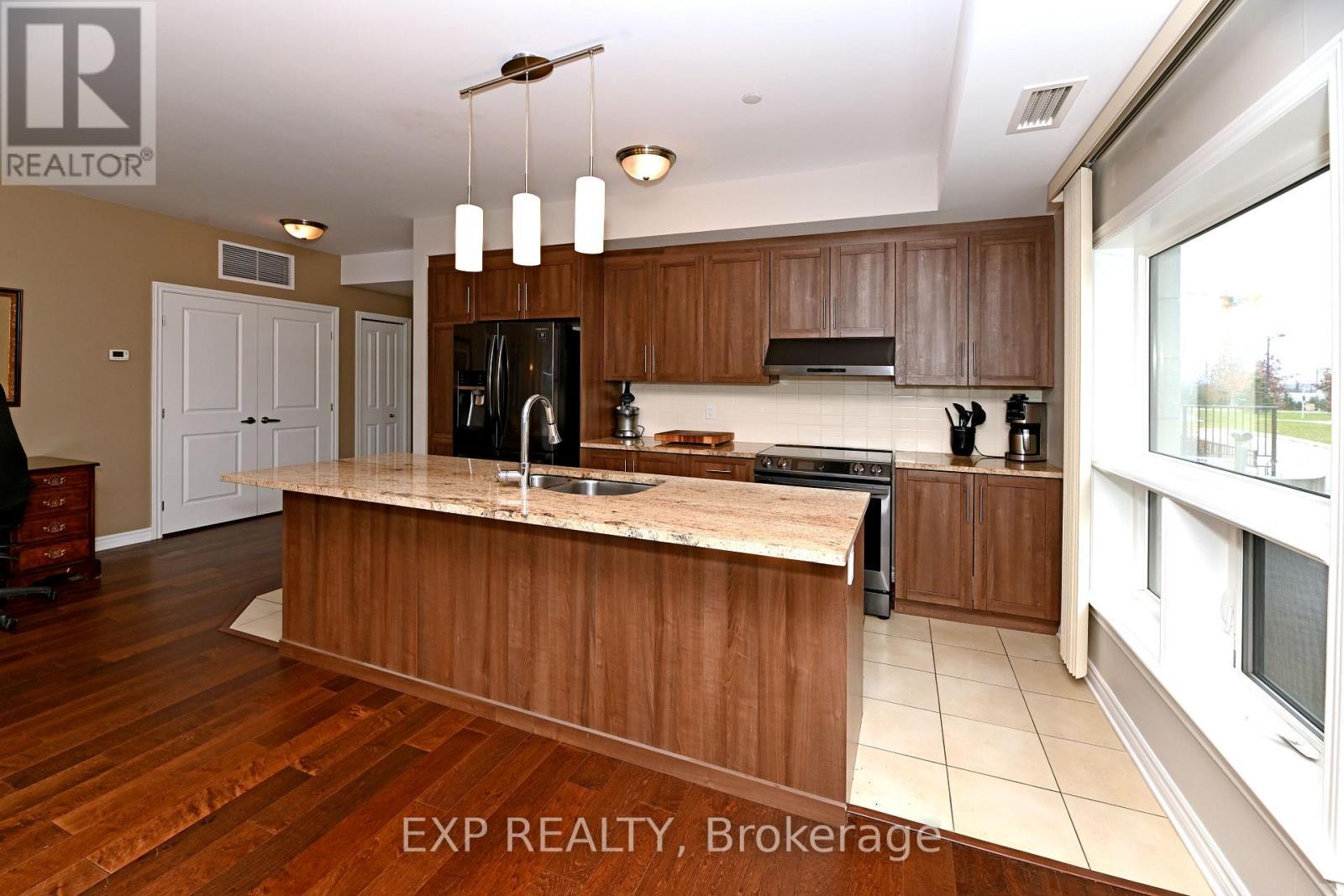 












101 - 120 PRESTIGE CIRCLE

,
Ottawa,




Ontario
K4A1B4


