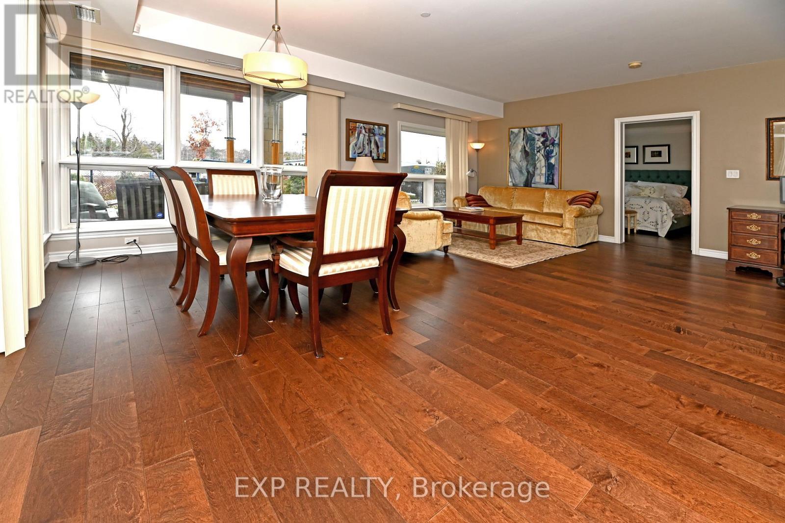 












101 - 120 PRESTIGE CIRCLE

,
Ottawa,




Ontario
K4A1B4

