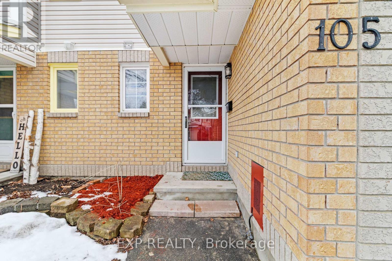 












105 BANCHORY CRESCENT

,
Ottawa,




Ontario
K2K2V2

