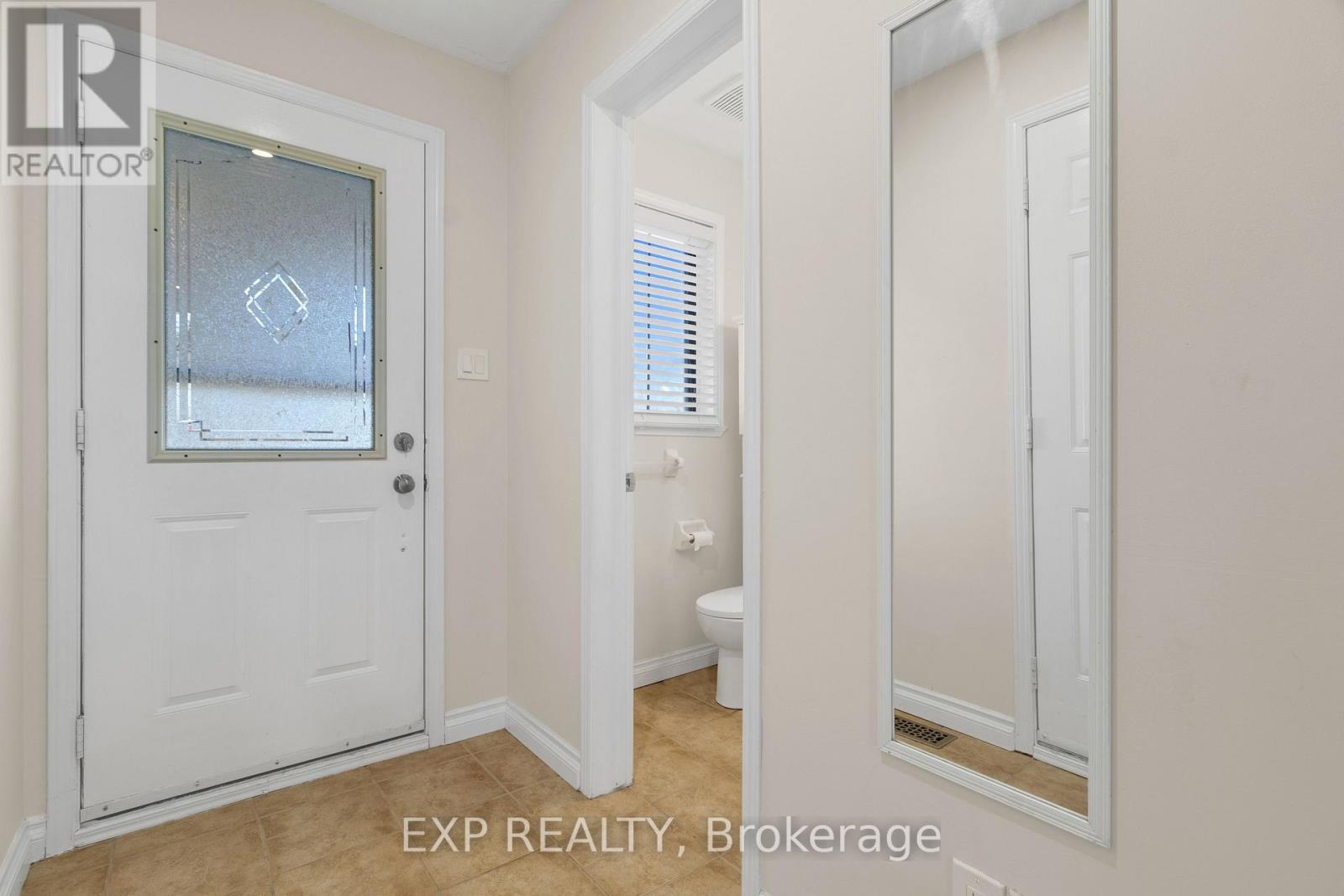 












105 BANCHORY CRESCENT

,
Ottawa,




Ontario
K2K2V2

