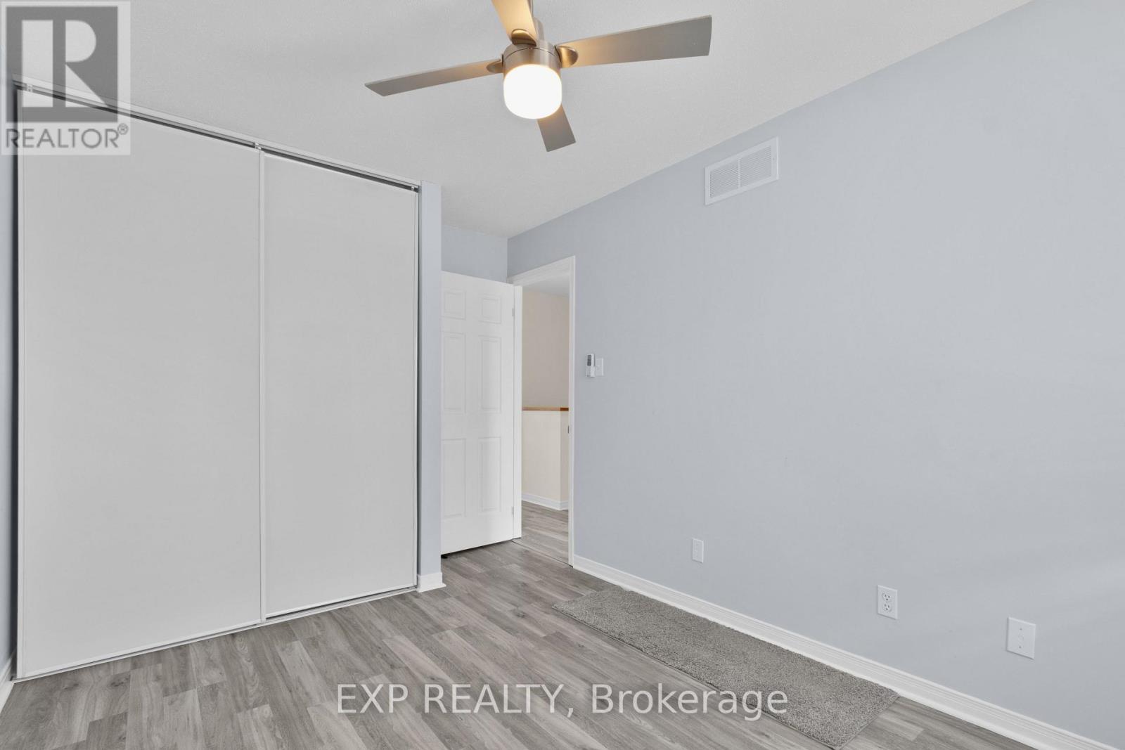












105 BANCHORY CRESCENT

,
Ottawa,




Ontario
K2K2V2


