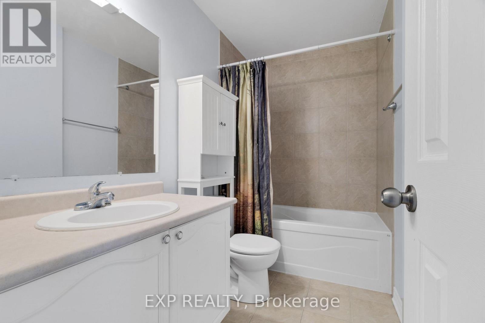 












105 BANCHORY CRESCENT

,
Ottawa,




Ontario
K2K2V2

