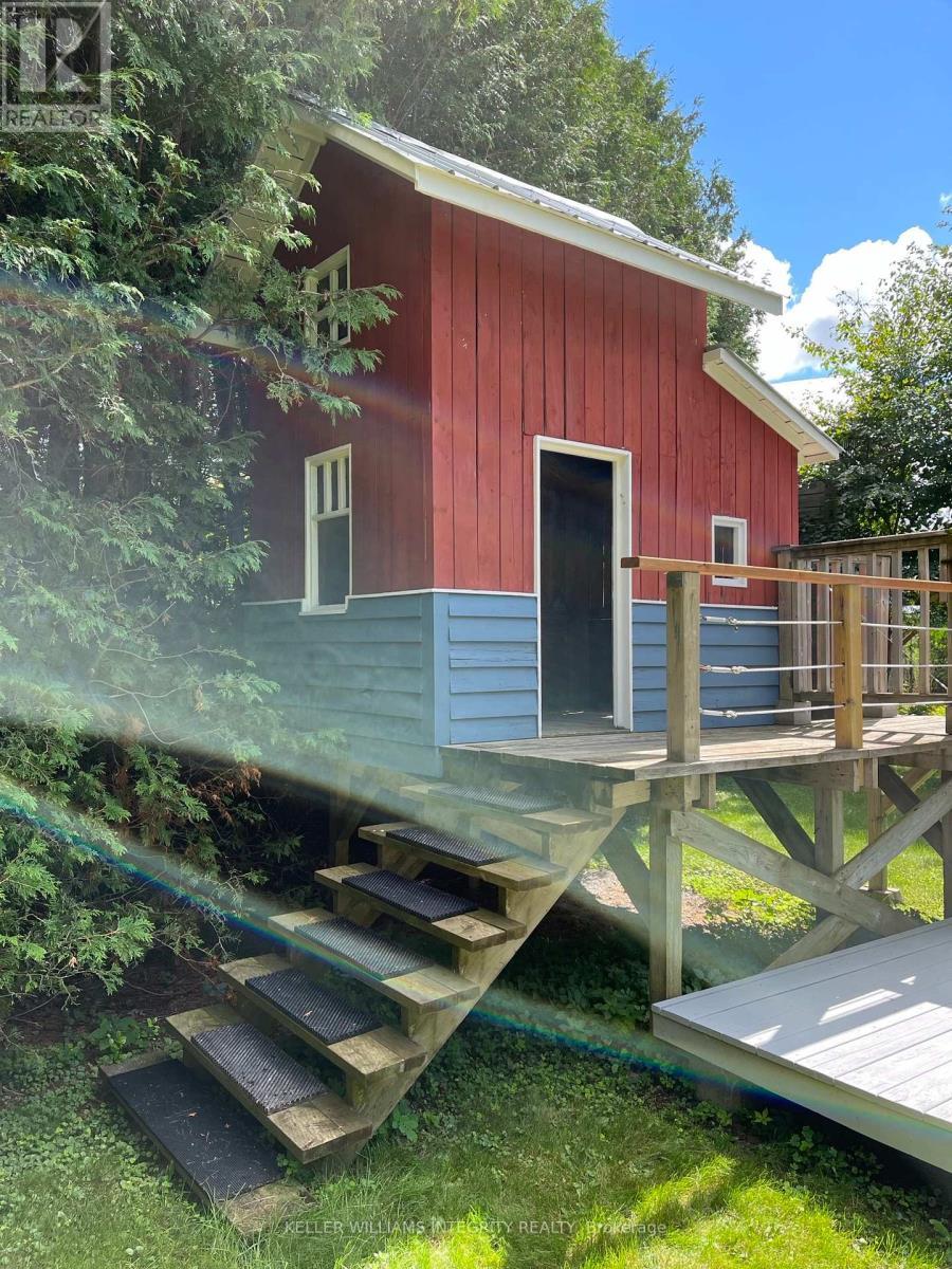












1430 PLEASANT CORNER ROAD

,
Champlain,




Ontario
K0B1R0


