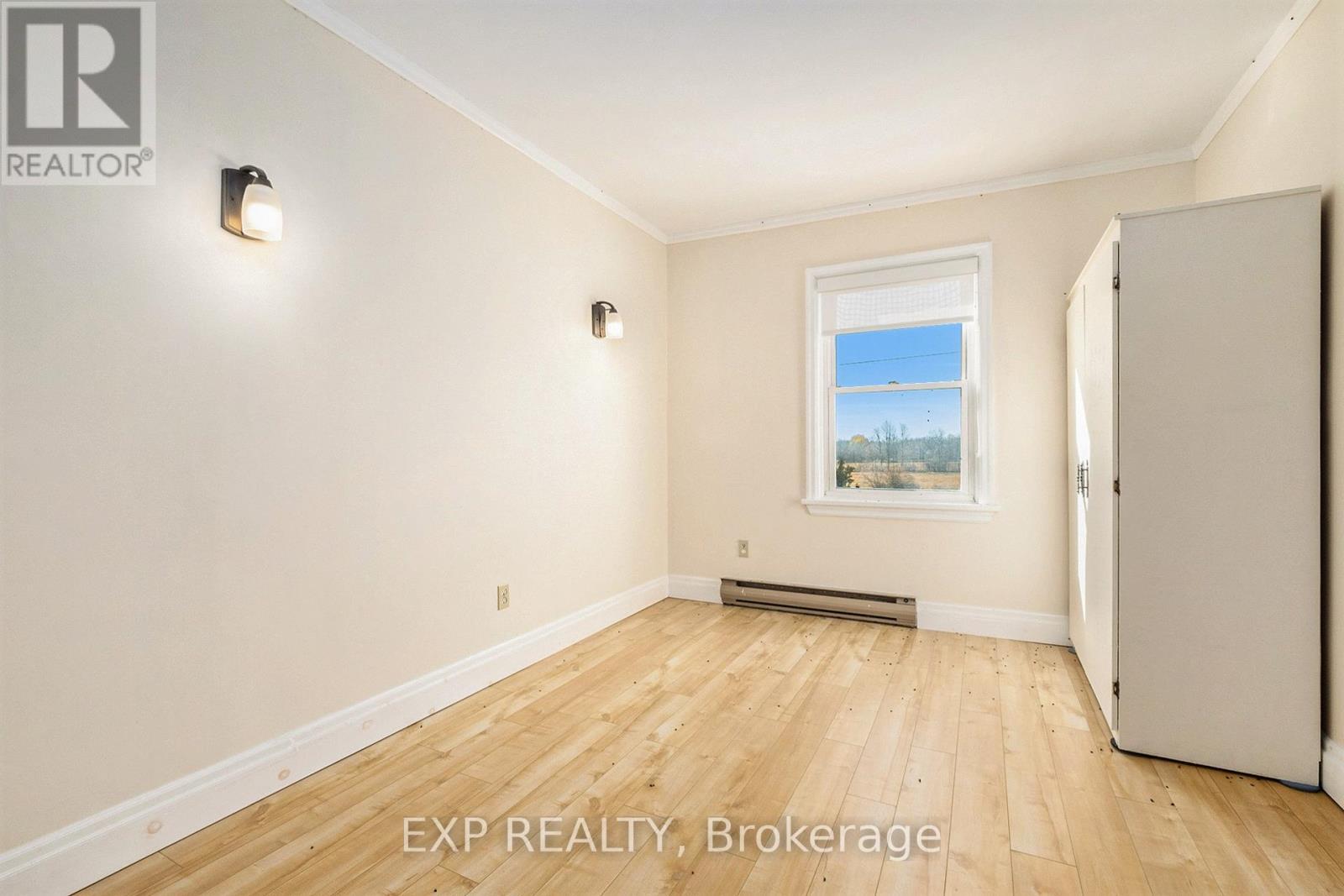 












18873 KENYON CONCESSION 5 ROAD

,
North Glengarry,




Ontario
K0C1A0

