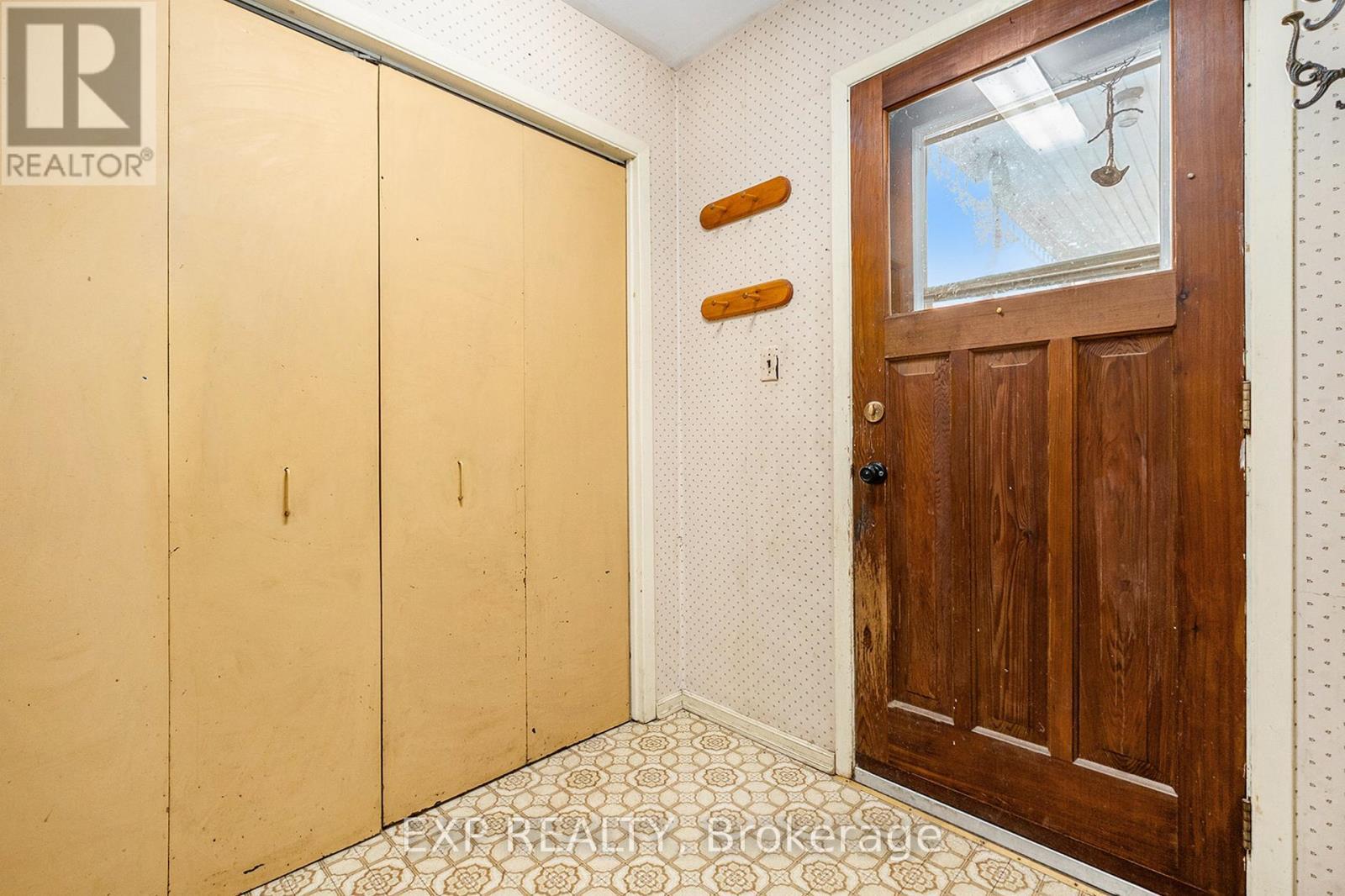 












18873 KENYON CONCESSION 5 ROAD

,
North Glengarry,




Ontario
K0C1A0

