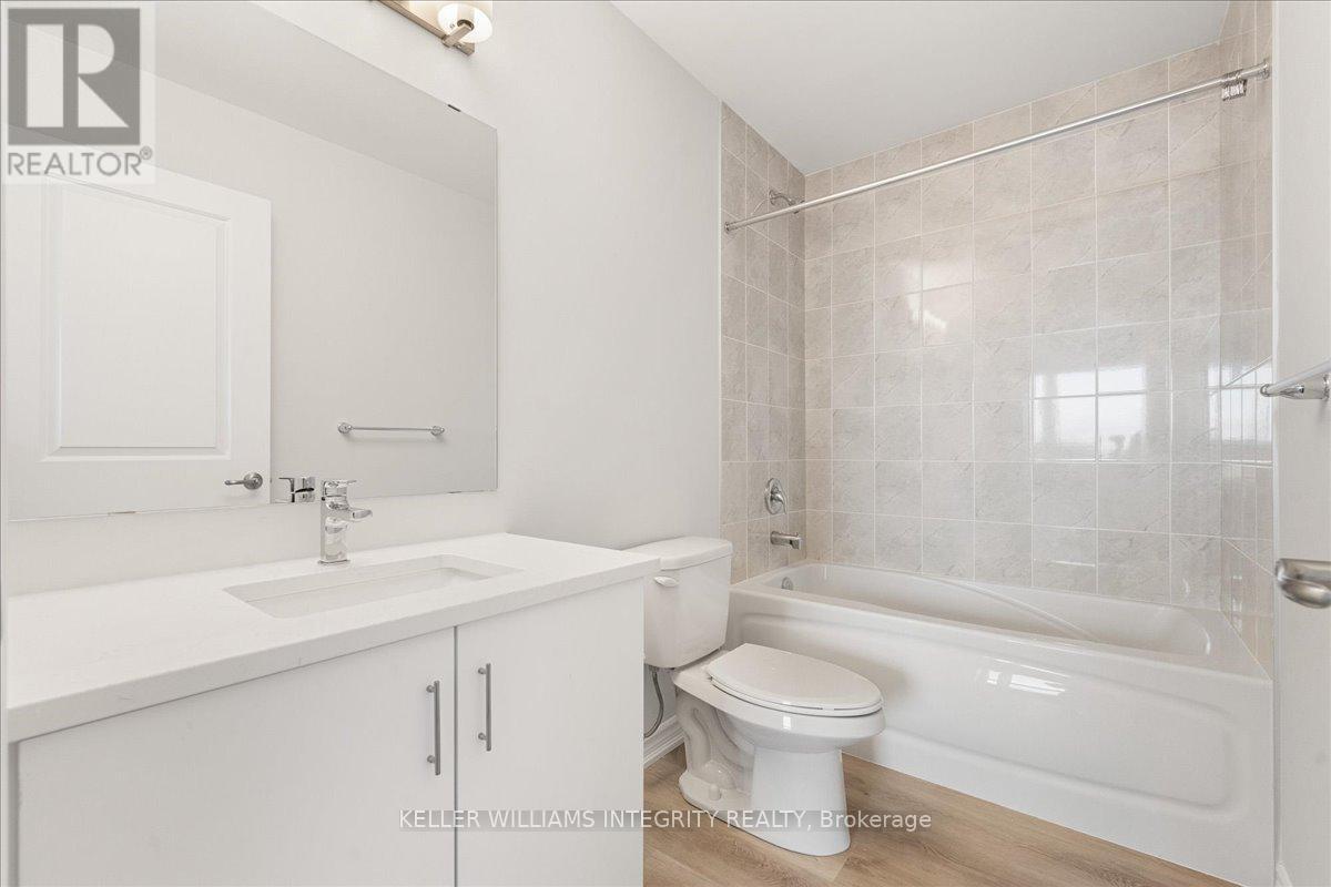 












313 - 1350 HEMLOCK STREET

,
Ottawa,




Ontario
K1K5C2

