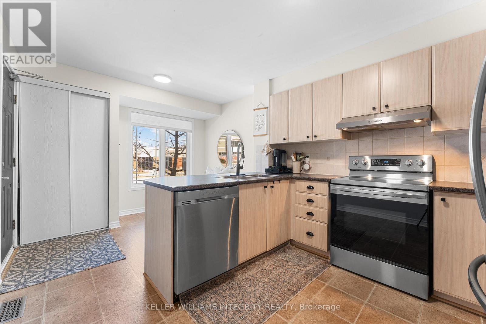 












222 CHAPMAN MILLS DRIVE

,
Ottawa,




Ontario
K2J0B9

