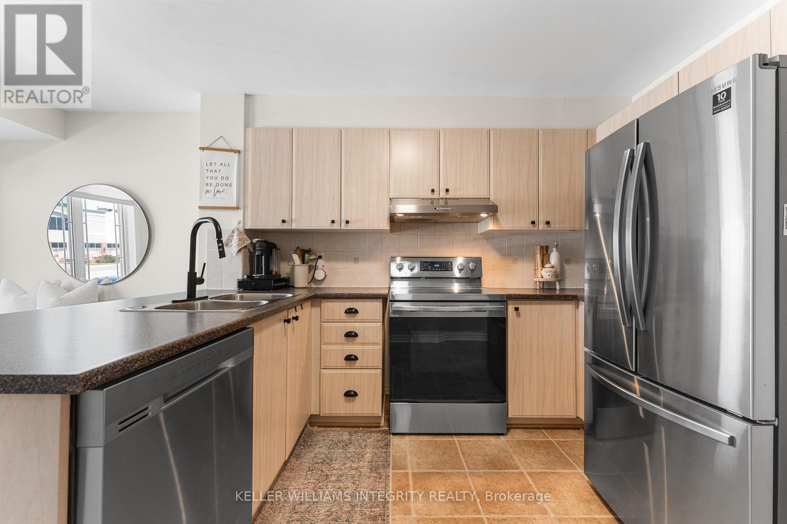 












222 CHAPMAN MILLS DRIVE

,
Ottawa,




Ontario
K2J0B9

