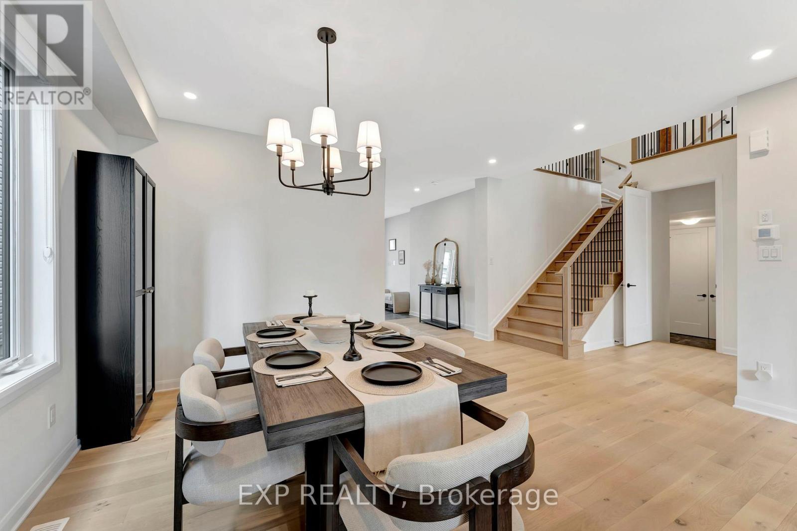 












526 ANCHOR CIRCLE

,
Ottawa,




Ontario
K4M0X5

