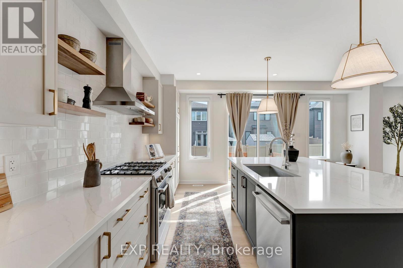 












526 ANCHOR CIRCLE

,
Ottawa,




Ontario
K4M0X5

