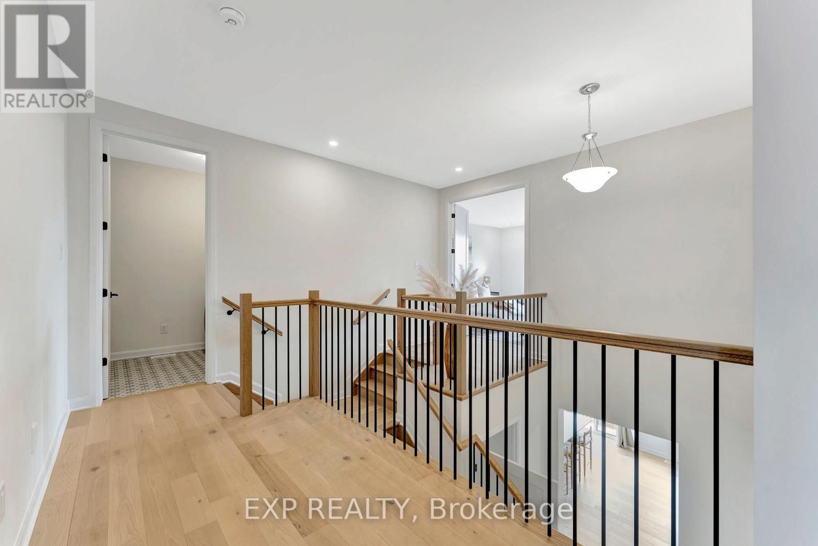 












526 ANCHOR CIRCLE

,
Ottawa,




Ontario
K4M0X5

