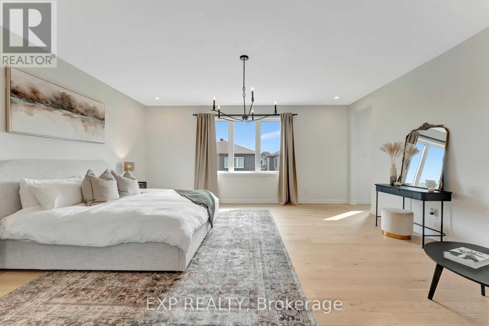 












526 ANCHOR CIRCLE

,
Ottawa,




Ontario
K4M0X5


