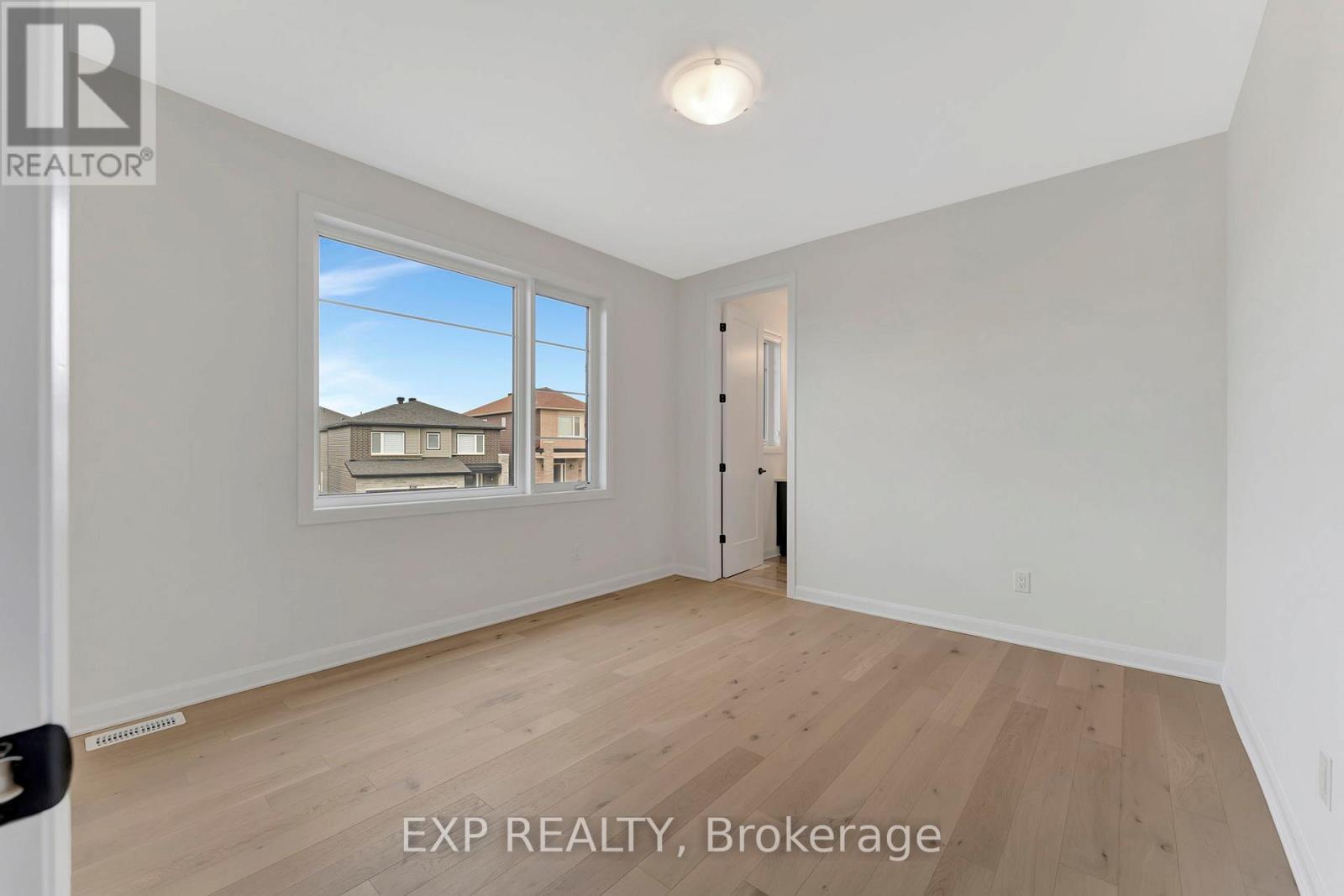 












526 ANCHOR CIRCLE

,
Ottawa,




Ontario
K4M0X5

