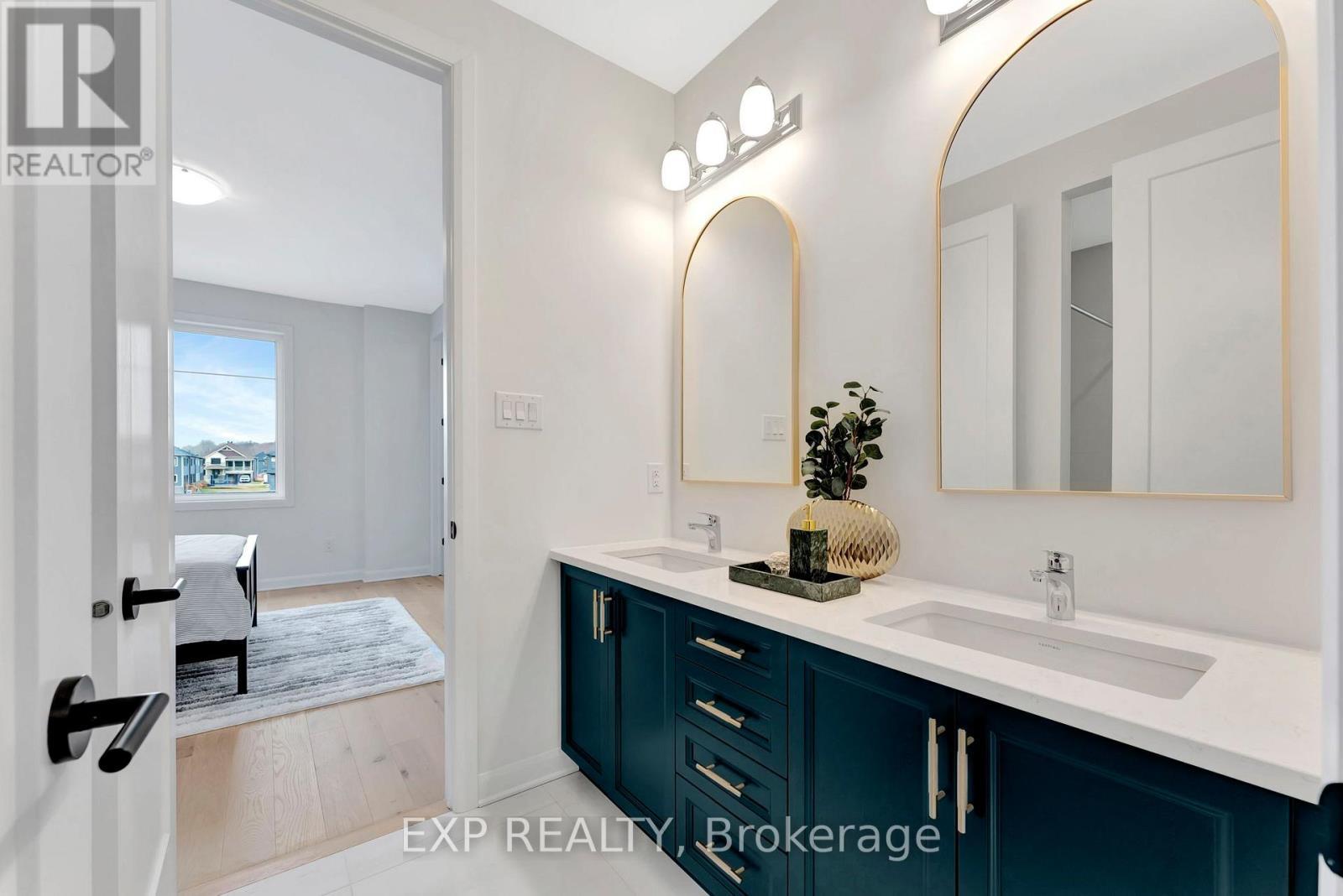 












526 ANCHOR CIRCLE

,
Ottawa,




Ontario
K4M0X5

