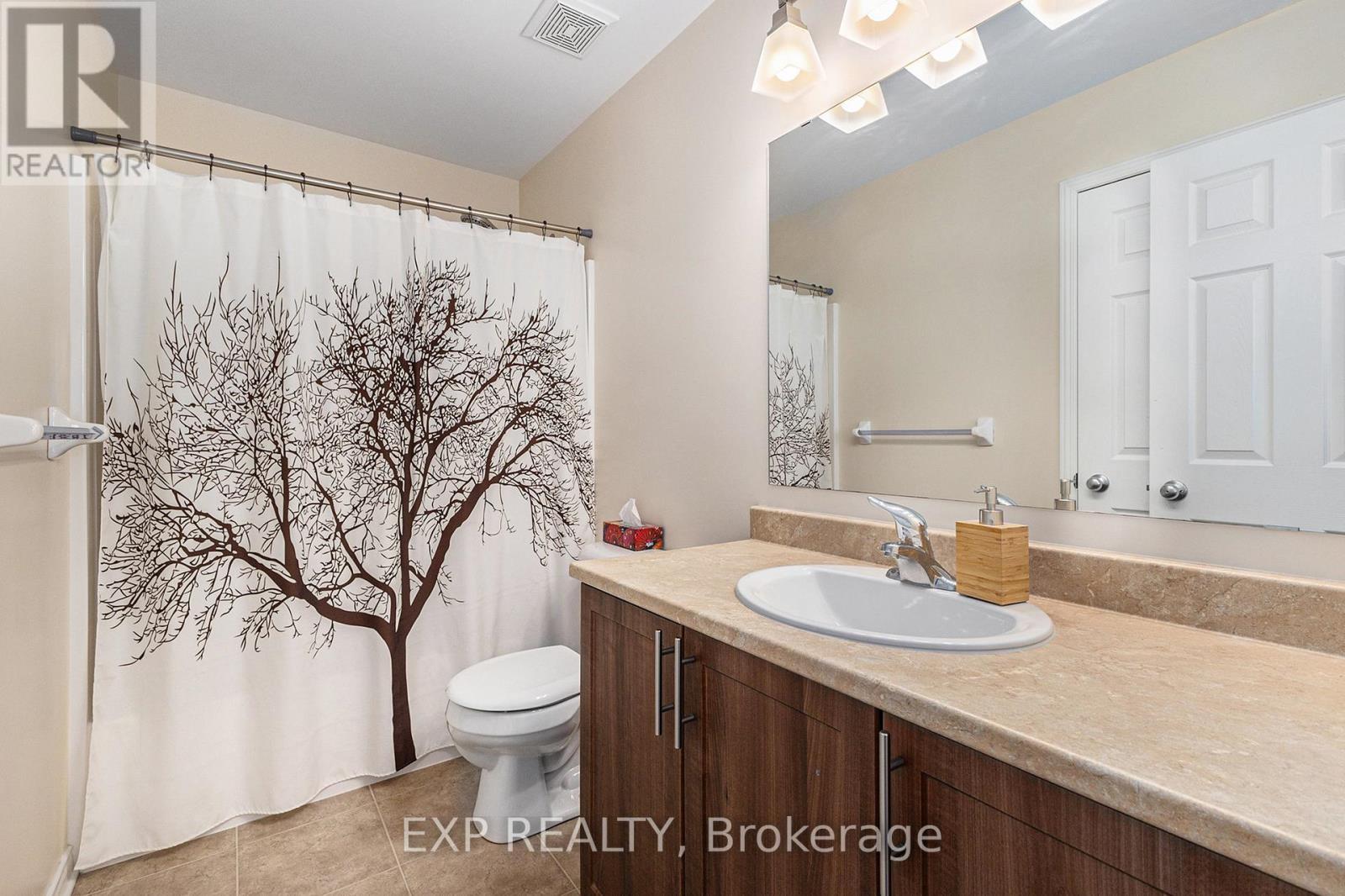 












407 HEATHROW PRIVATE

,
Ottawa,




Ontario
K2S0M9

