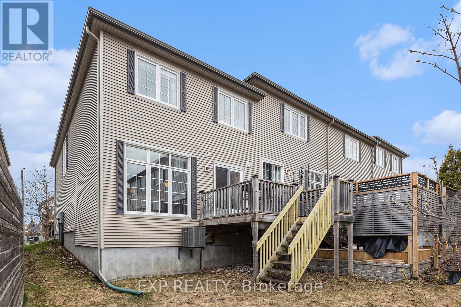 












407 HEATHROW PRIVATE

,
Ottawa,




Ontario
K2S0M9

