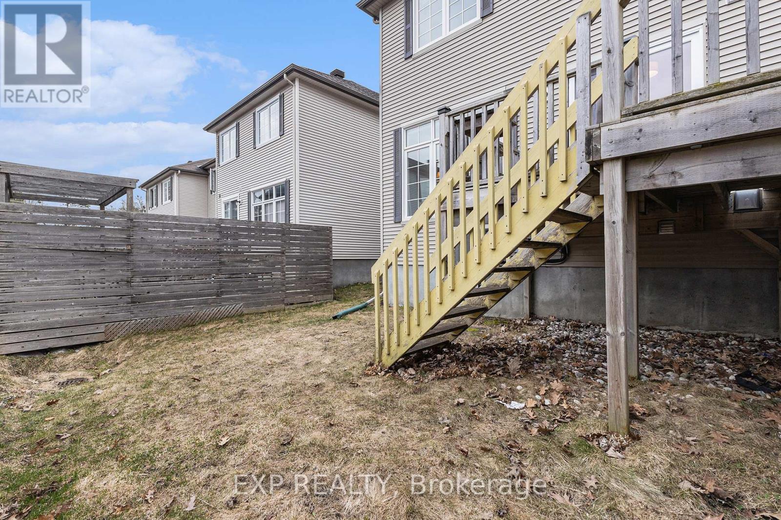












407 HEATHROW PRIVATE

,
Ottawa,




Ontario
K2S0M9

