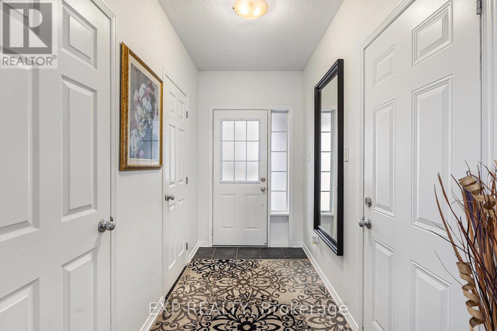 












407 HEATHROW PRIVATE

,
Ottawa,




Ontario
K2S0M9

