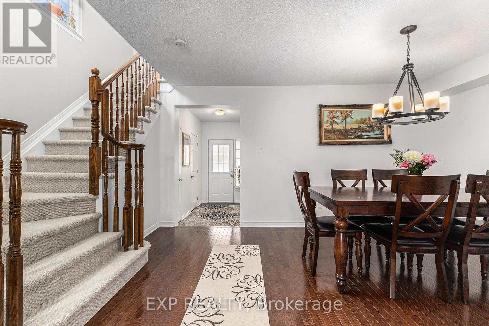 












407 HEATHROW PRIVATE

,
Ottawa,




Ontario
K2S0M9


