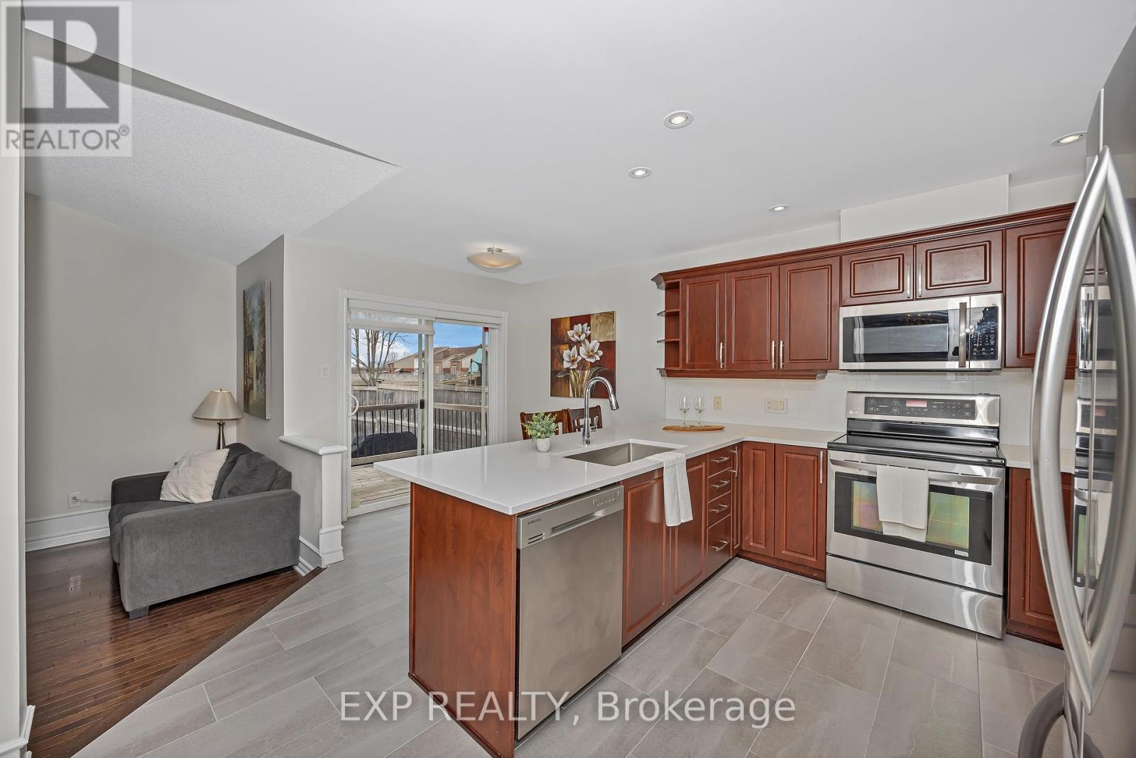 












574 DUSTY MILLER CRESCENT

,
Ottawa,




Ontario
K1V2K2

