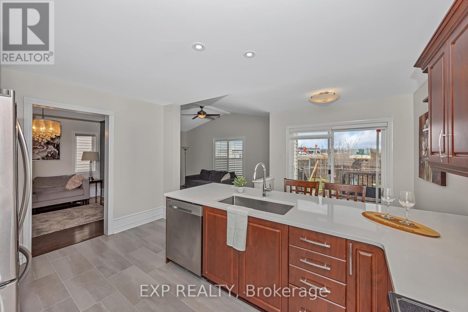 












574 DUSTY MILLER CRESCENT

,
Ottawa,




Ontario
K1V2K2

