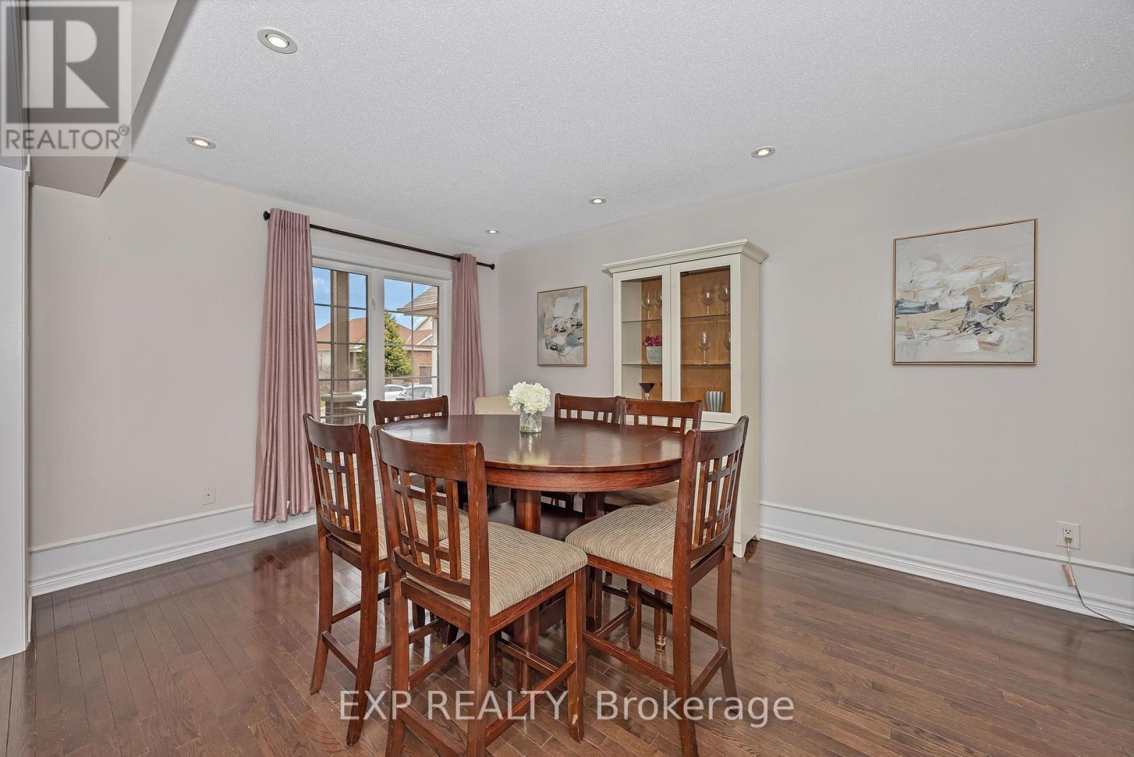 












574 DUSTY MILLER CRESCENT

,
Ottawa,




Ontario
K1V2K2

