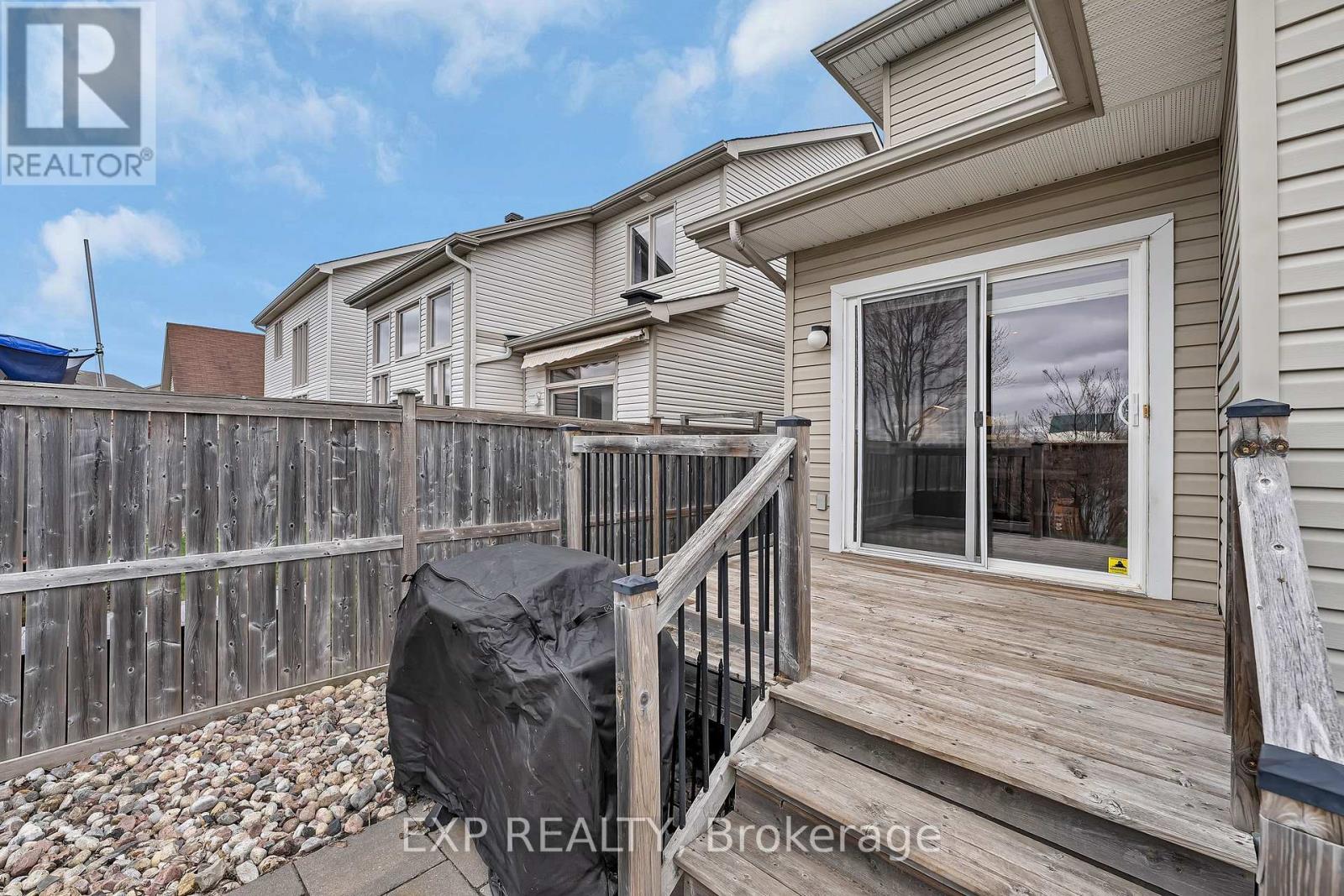 












574 DUSTY MILLER CRESCENT

,
Ottawa,




Ontario
K1V2K2

