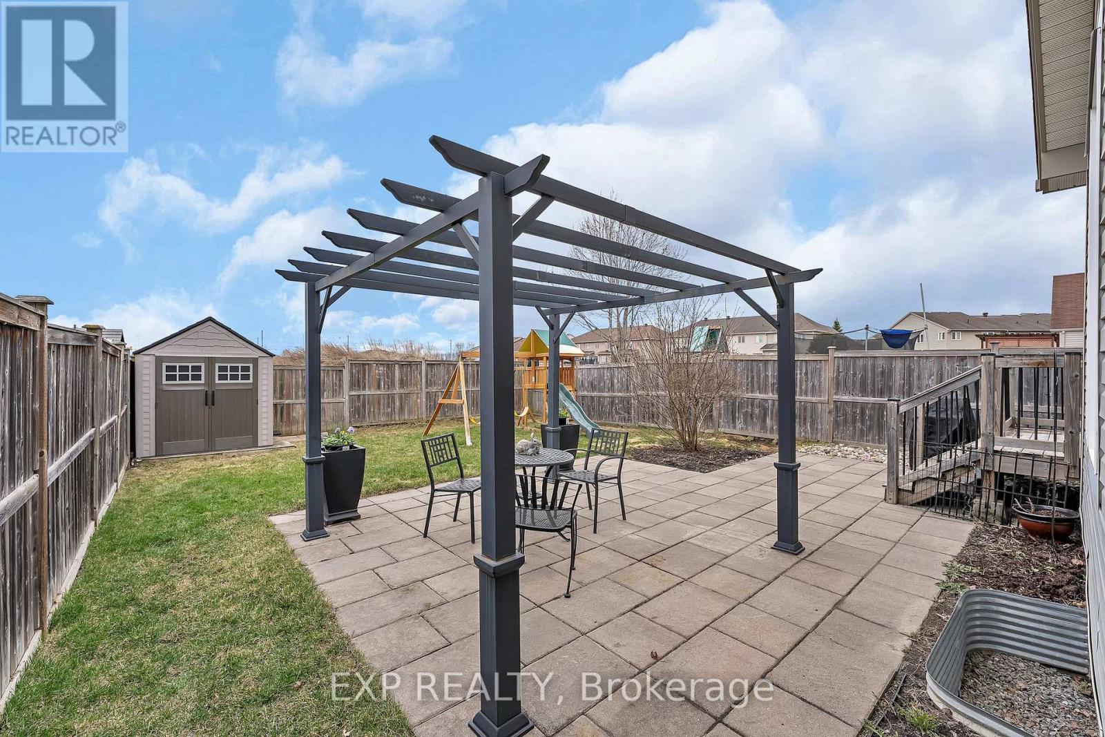 












574 DUSTY MILLER CRESCENT

,
Ottawa,




Ontario
K1V2K2

