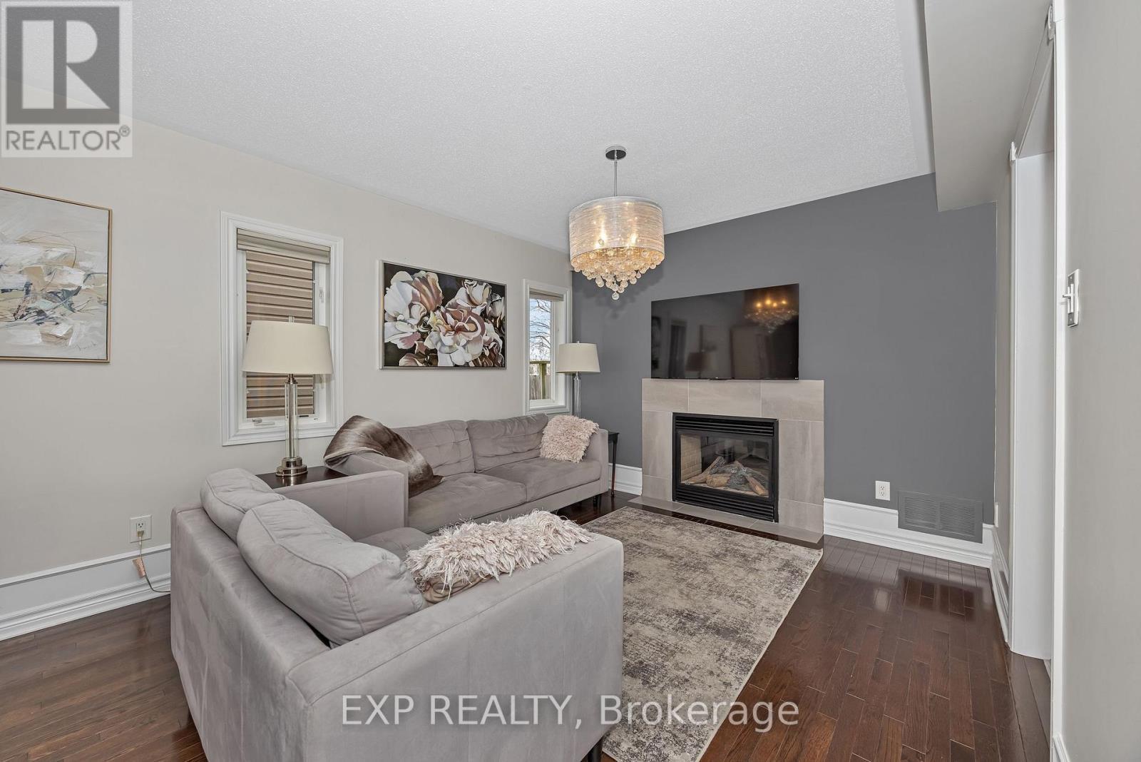 












574 DUSTY MILLER CRESCENT

,
Ottawa,




Ontario
K1V2K2

