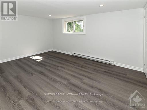 












3854 PRINCE OF WALES DRIVE

,
Ottawa,




Ontario
K2C3H2

