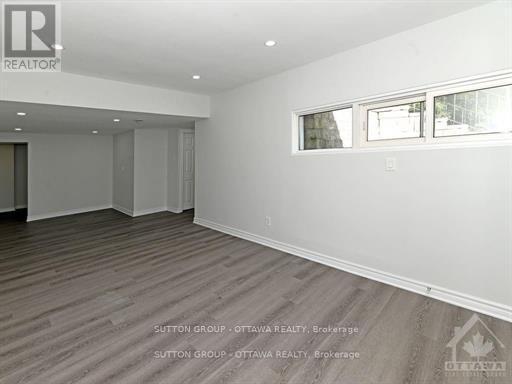 












3854 PRINCE OF WALES DRIVE

,
Ottawa,




Ontario
K2C3H2

