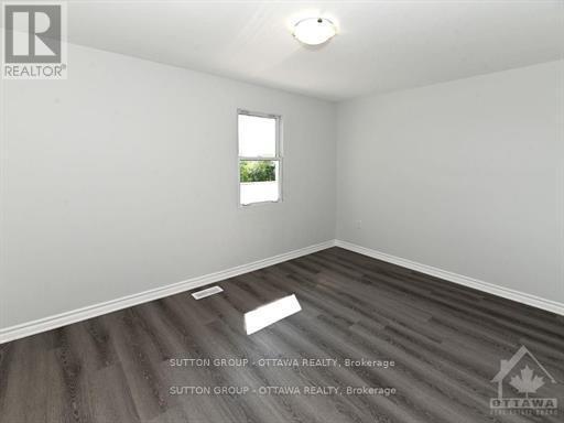 












3854 PRINCE OF WALES DRIVE

,
Ottawa,




Ontario
K2C3H2

