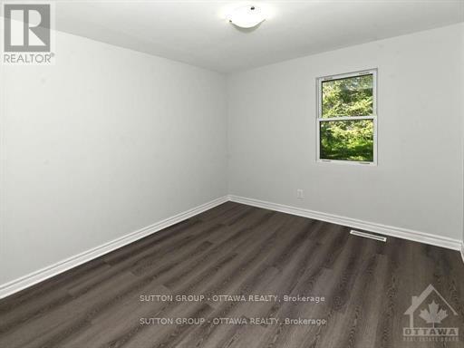 












3854 PRINCE OF WALES DRIVE

,
Ottawa,




Ontario
K2C3H2

