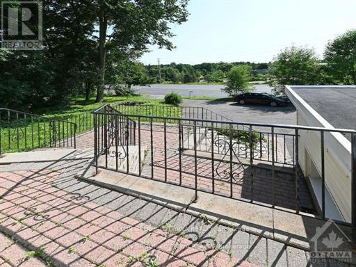 












3854 PRINCE OF WALES DRIVE

,
Ottawa,




Ontario
K2C3H2

