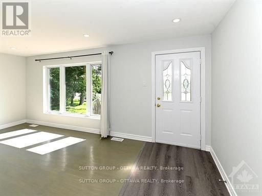 












3854 PRINCE OF WALES DRIVE

,
Ottawa,




Ontario
K2C3H2

