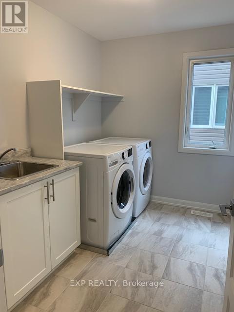 












22 GRAHAM STREET

,
Carleton Place,




Ontario
K7C0H7

