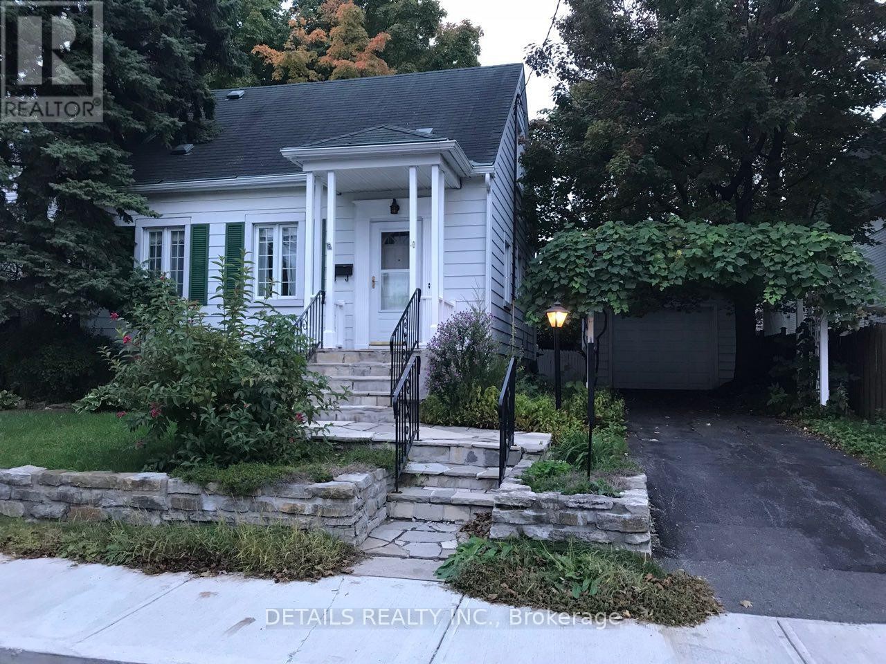 












10 GARRISON STREET

,
Ottawa,




Ontario
K1Y2T8

