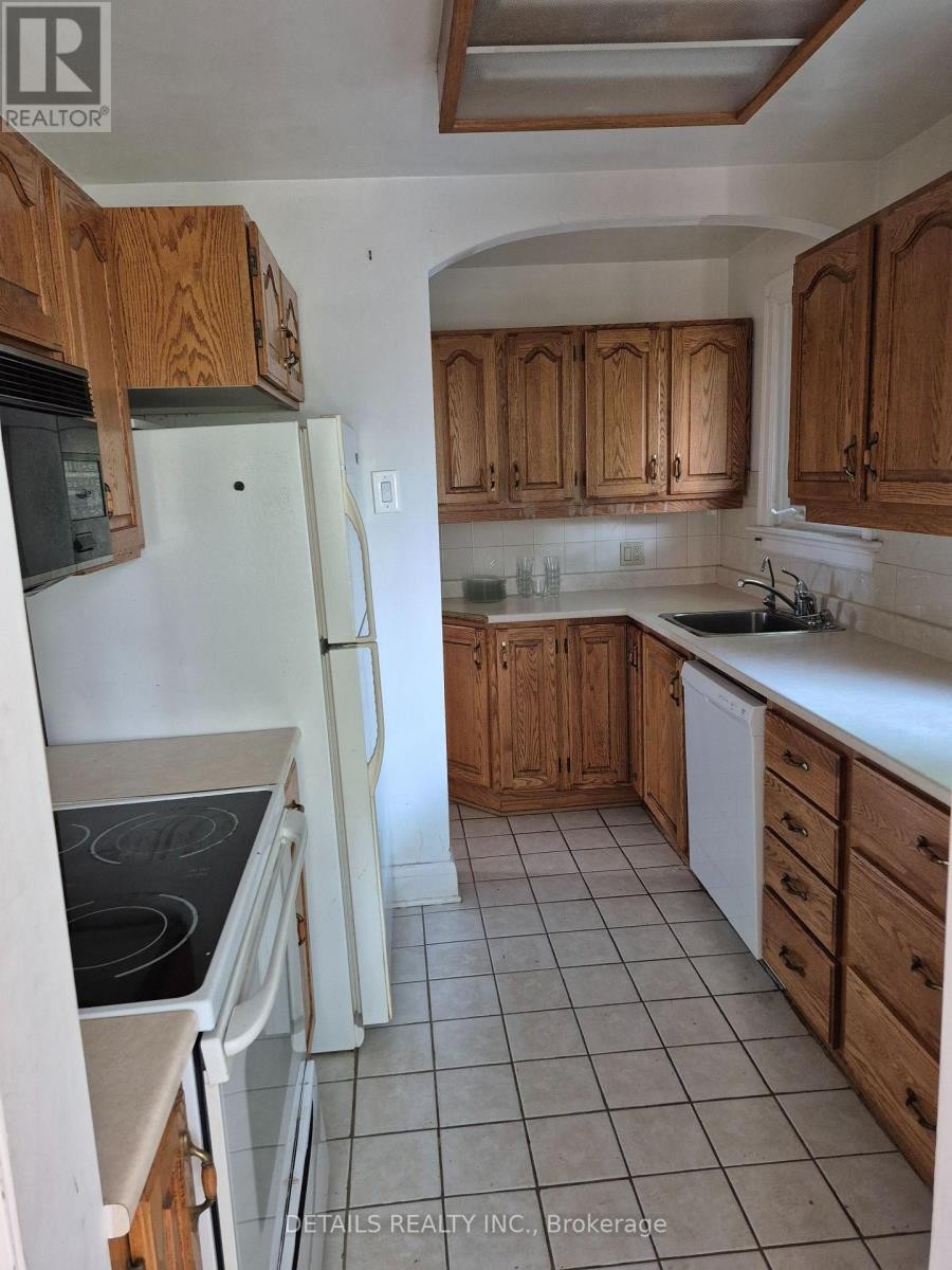 












10 GARRISON STREET

,
Ottawa,




Ontario
K1Y2T8


