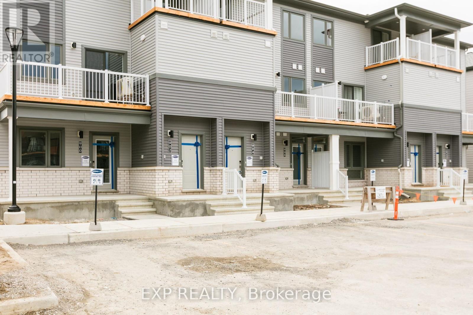 












902 PARNIAN PRIVATE

,
Ottawa,




Ontario
K2J7K6

