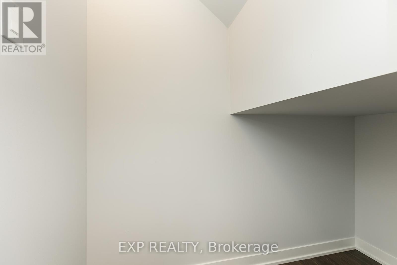 












902 PARNIAN PRIVATE

,
Ottawa,




Ontario
K2J7K6

