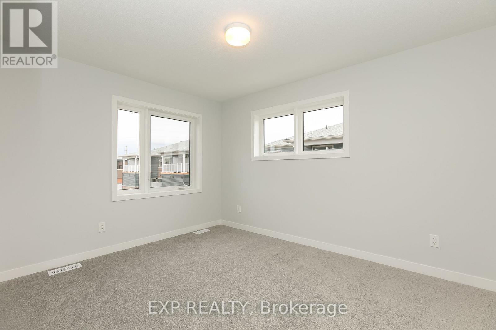 












902 PARNIAN PRIVATE

,
Ottawa,




Ontario
K2J7K6

