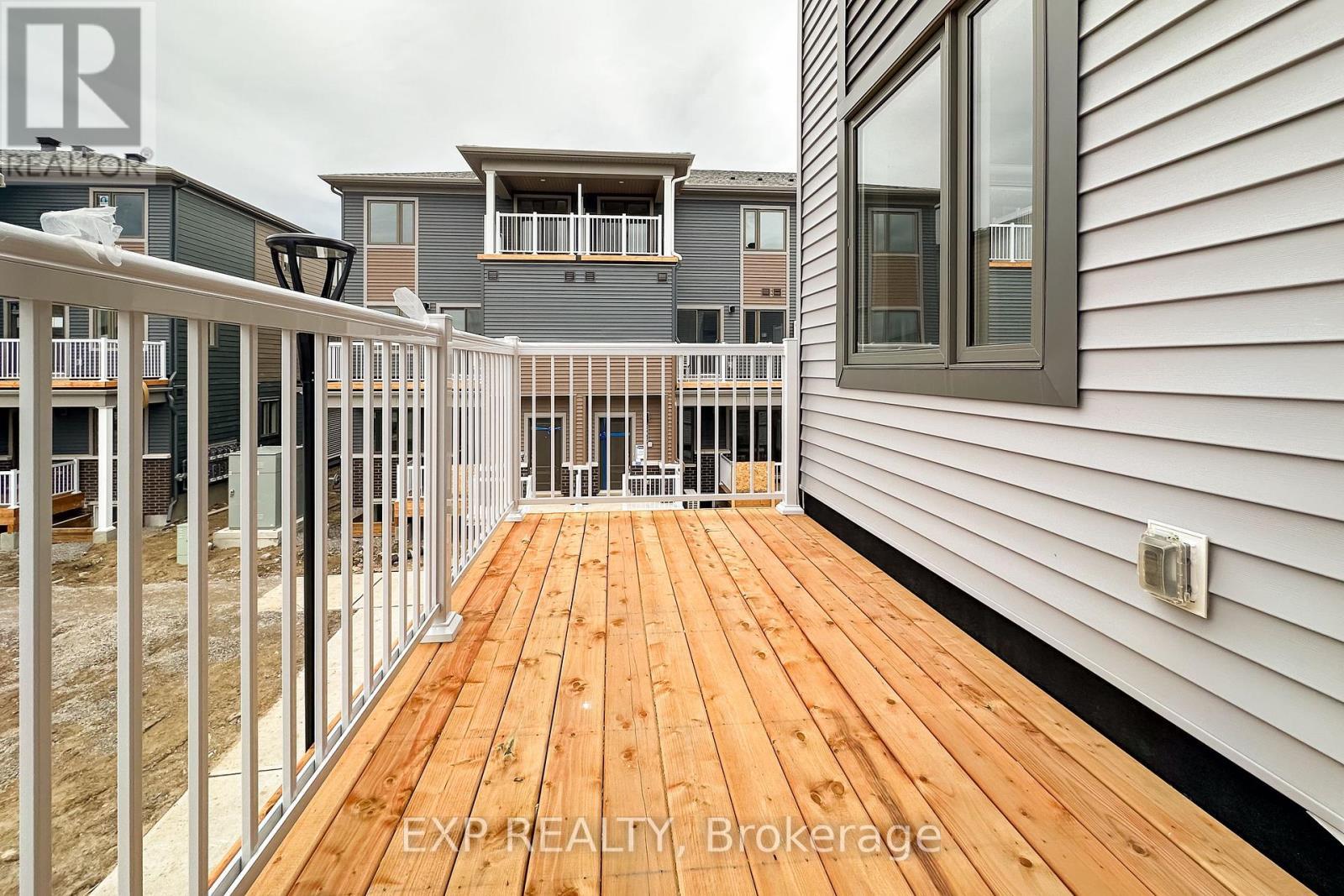 












902 PARNIAN PRIVATE

,
Ottawa,




Ontario
K2J7K6

